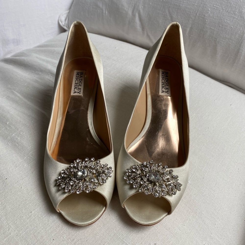 Badgley Mischka glamour heals